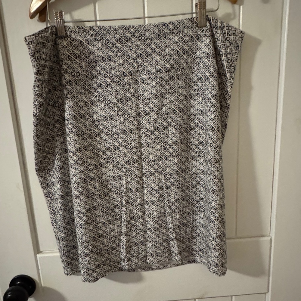 J.‎ Jill Women XL Skirt Black White Print Pencil Straight Smooth Fit Wearever